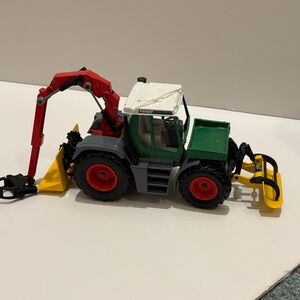 Siku  Fendt forestry tractor, 3857. 1:32 scale.